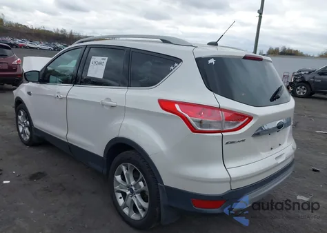 2014 Ford Escape Titanium z USA, uszkodzony, nr VIN 1FMCU9JX8EUC41091